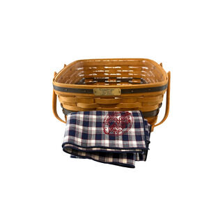 1992 JW Collection Cake Basket w/Plaid Liner Protector Vintage 12"L x 12"W x 6"H